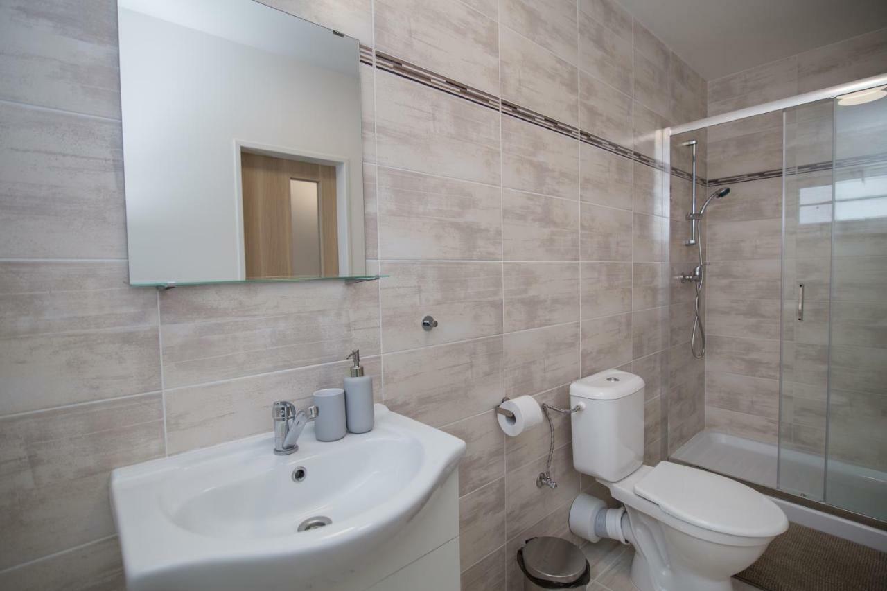 Apartment Dana Hostka  Esterno foto